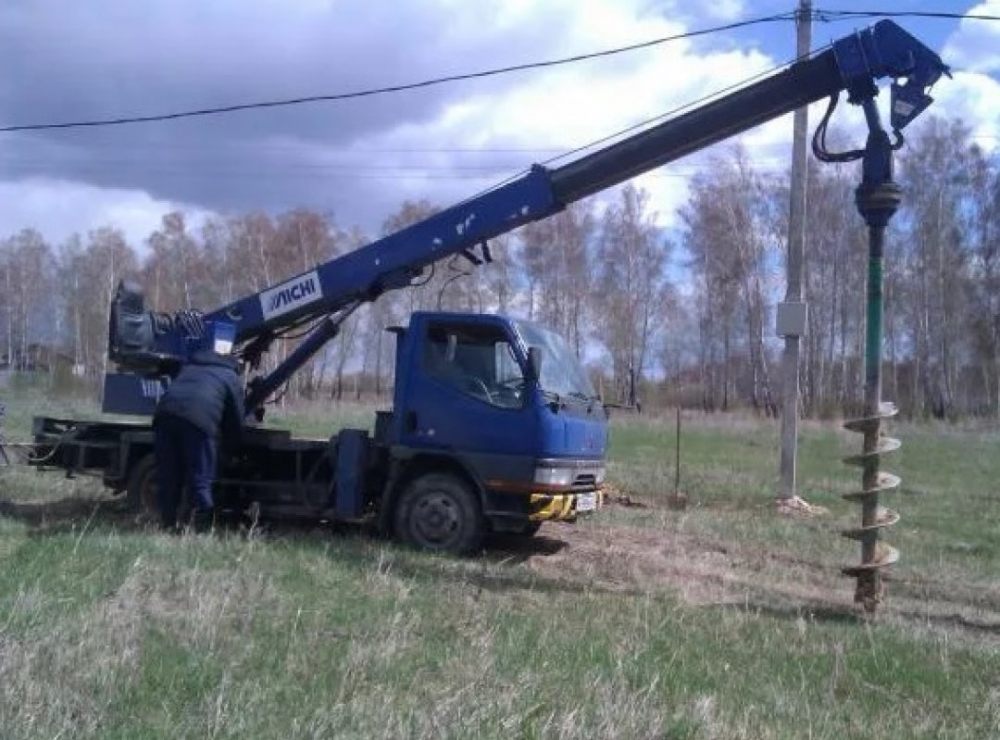 Буроям Mitsubishi Canter с буровой установкой взять в аренду, заказать, цены, услуги - Екатеринбург