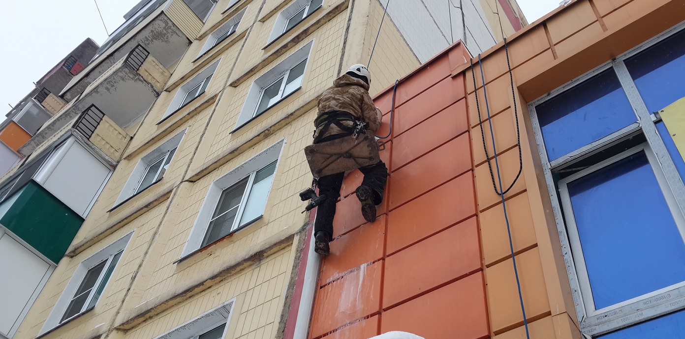 Услуги промышленных альпинистов для высотных работ в Екатеринбурге