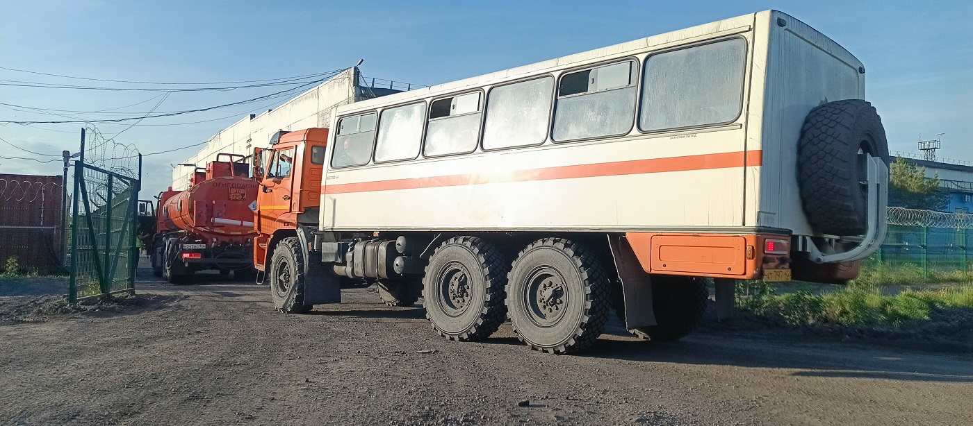 Вахтовые перевозки сотрудников автобусами и спецтехникой в Каменске-Уральском